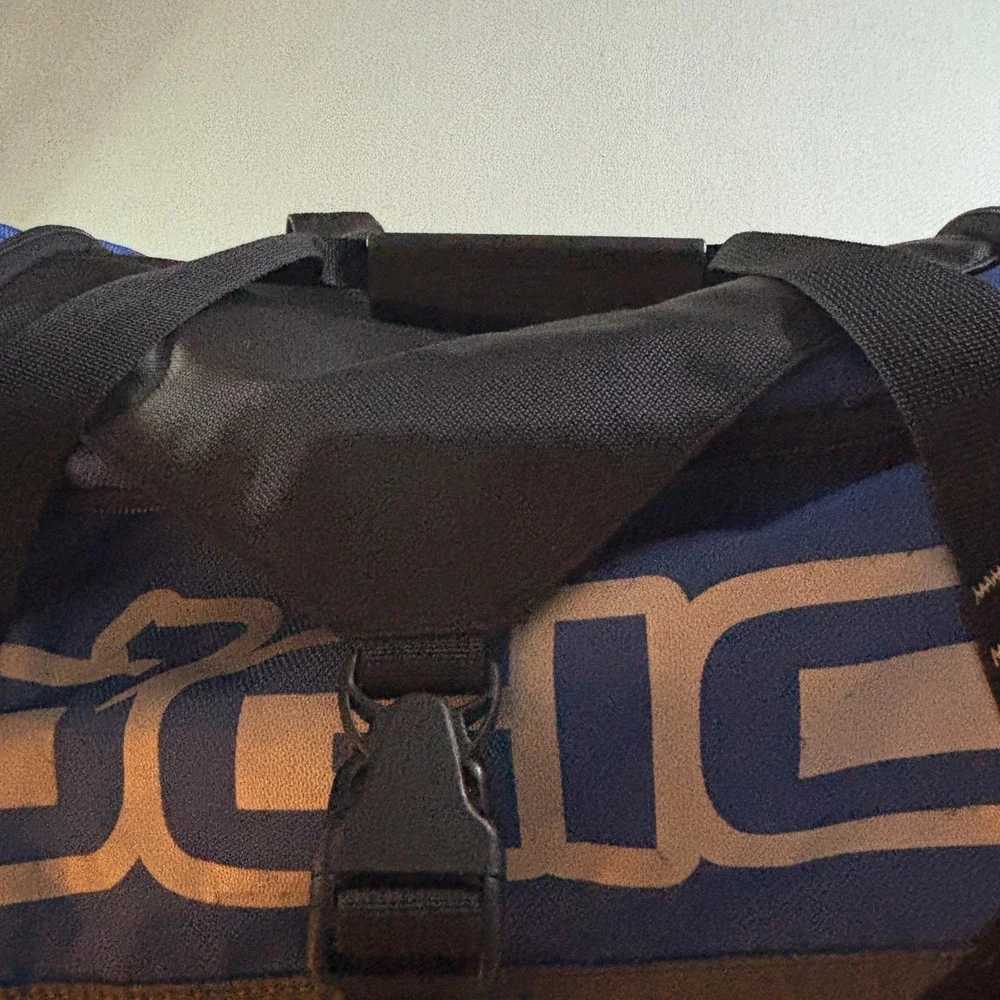 OGIO Small Gym Duffle Bag Blue Black Travel Luggage Duffel Padded Strap Vented